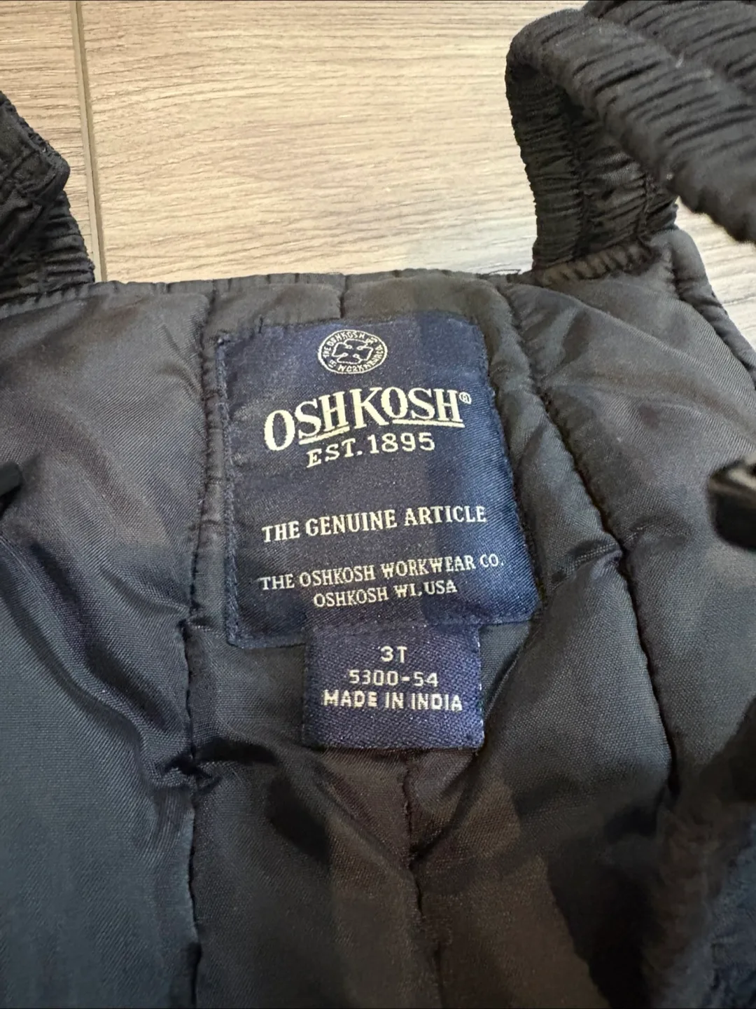 3T Downfilled Baby Gap snowsuit image indicator(3)