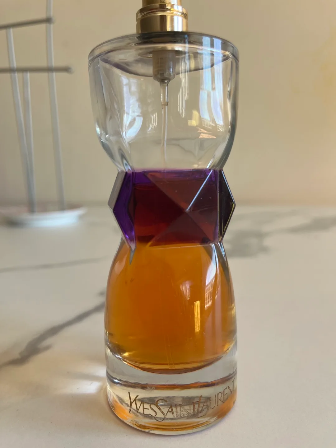 Yves Saint Laurent Perfume image indicator(2)