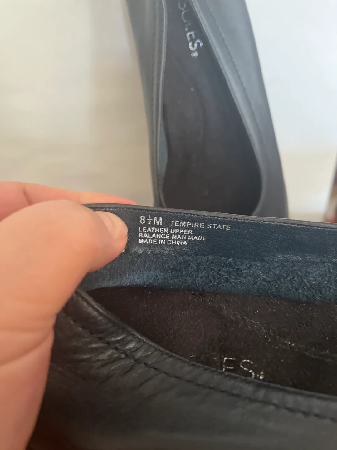 Aerosoles Women's. Very dark blue Leather  Ballerina Flats image indicator(5)