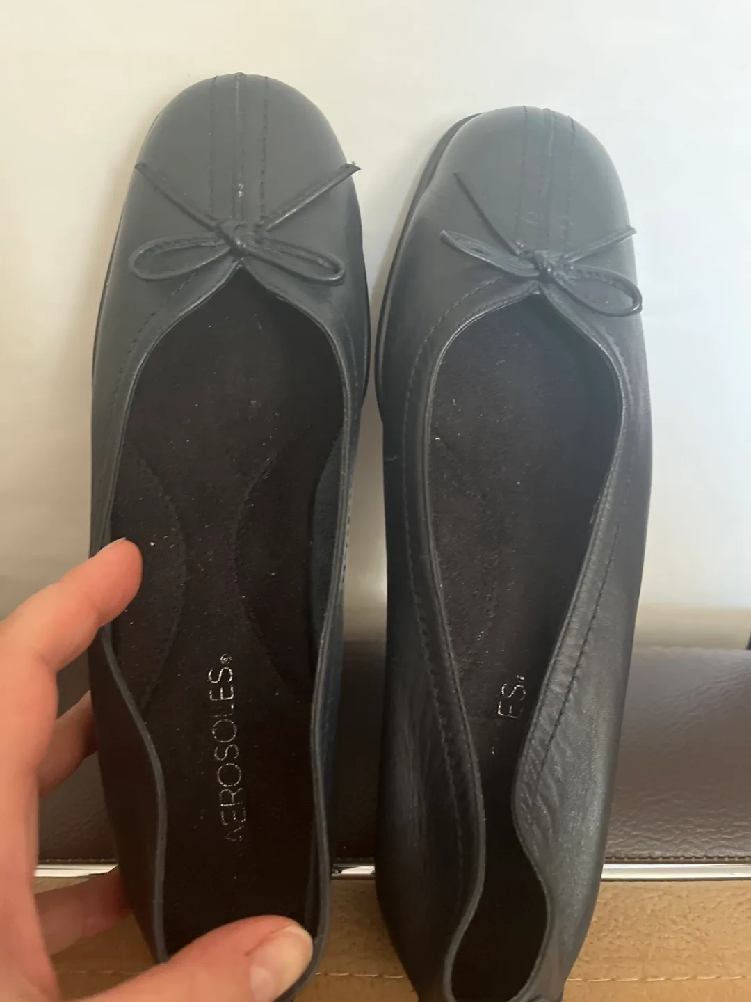 Aerosoles Women's. Very dark blue Leather  Ballerina Flats image indicator(3)