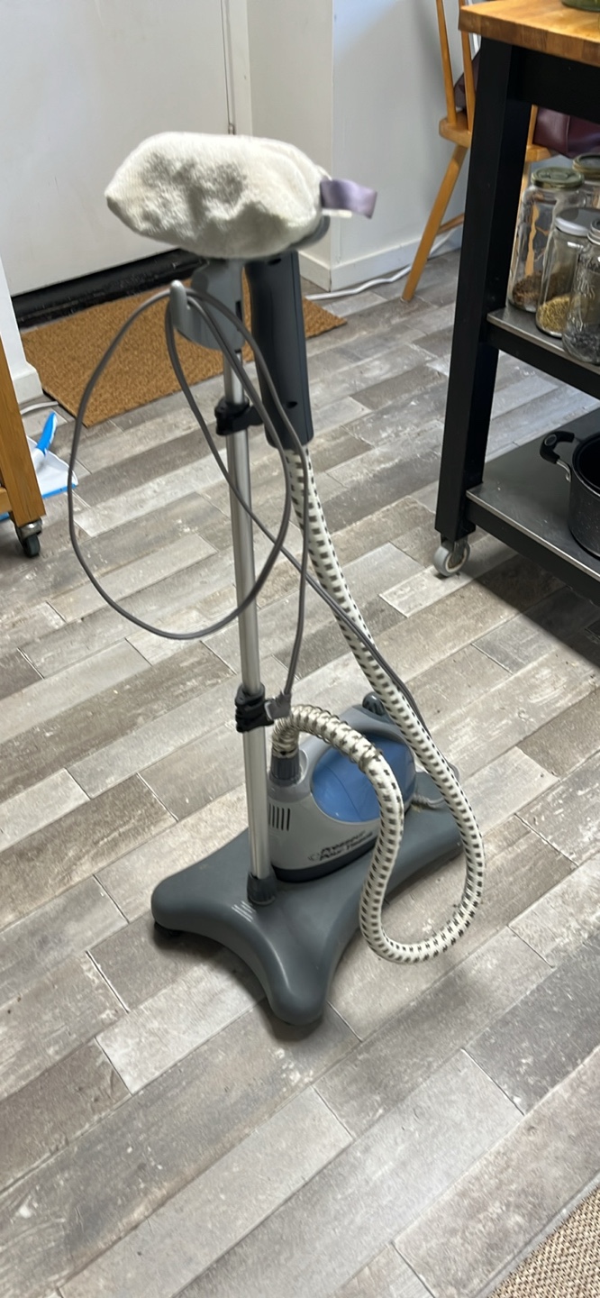 Shark Fabric Steamer
