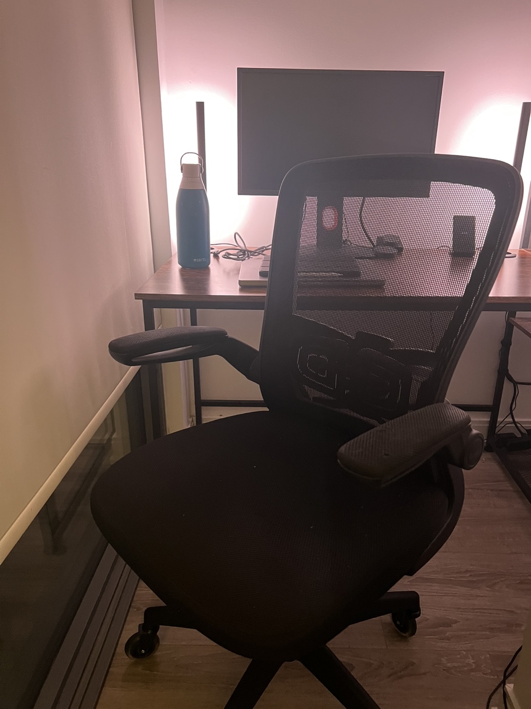 Black Mesh Office Chair with Armrests
