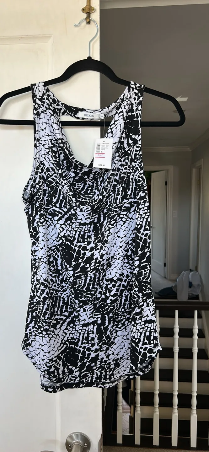 Bundle of 7Rickis Women's Tops - Size Small image indicator(2)