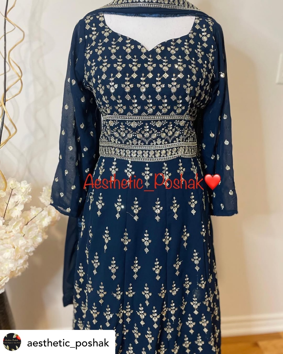 Gorgeous Navy Blue Embroidered Naira cut dress - photo 2