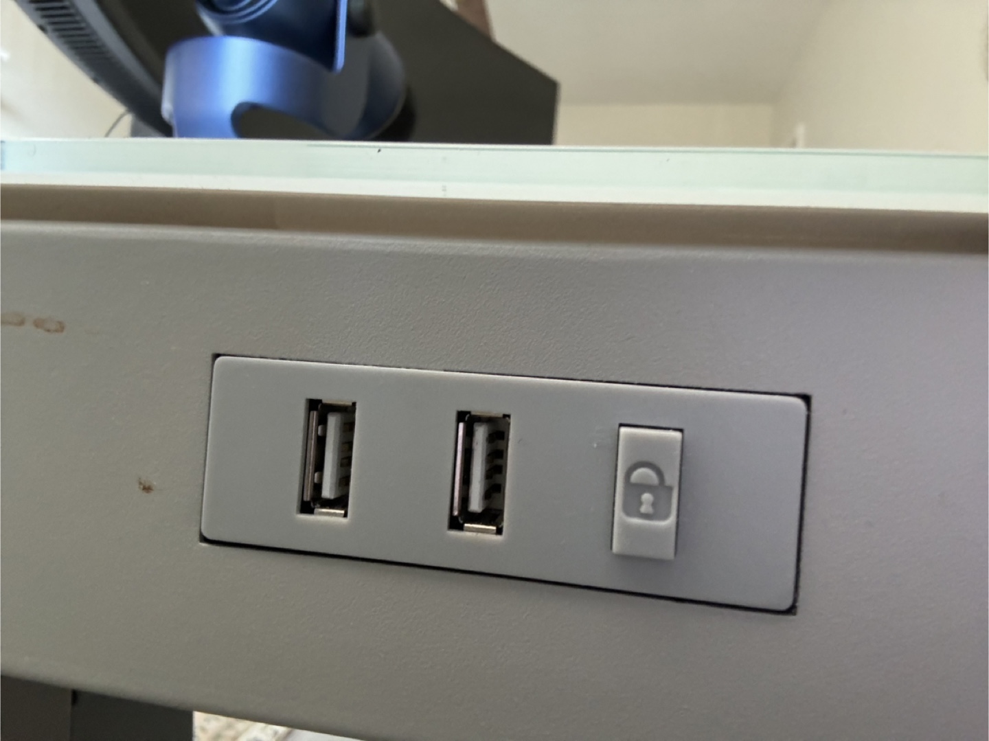 Electric Standing Desk with Wireless Charging - photo 2