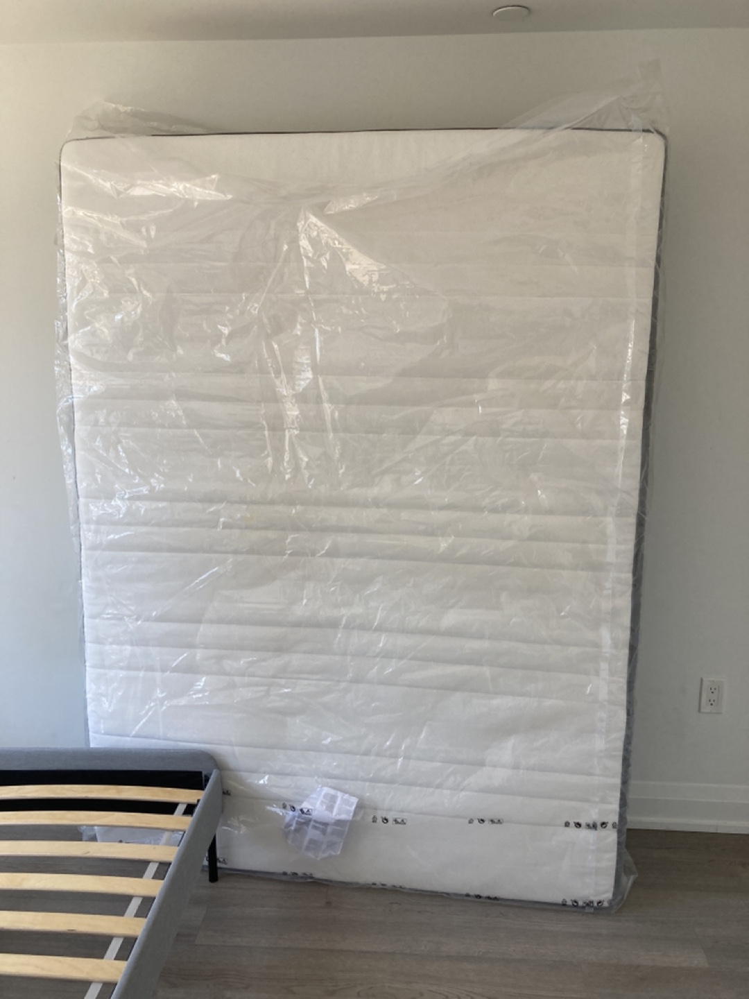 Queen Mattress and Frame Set - photo 2