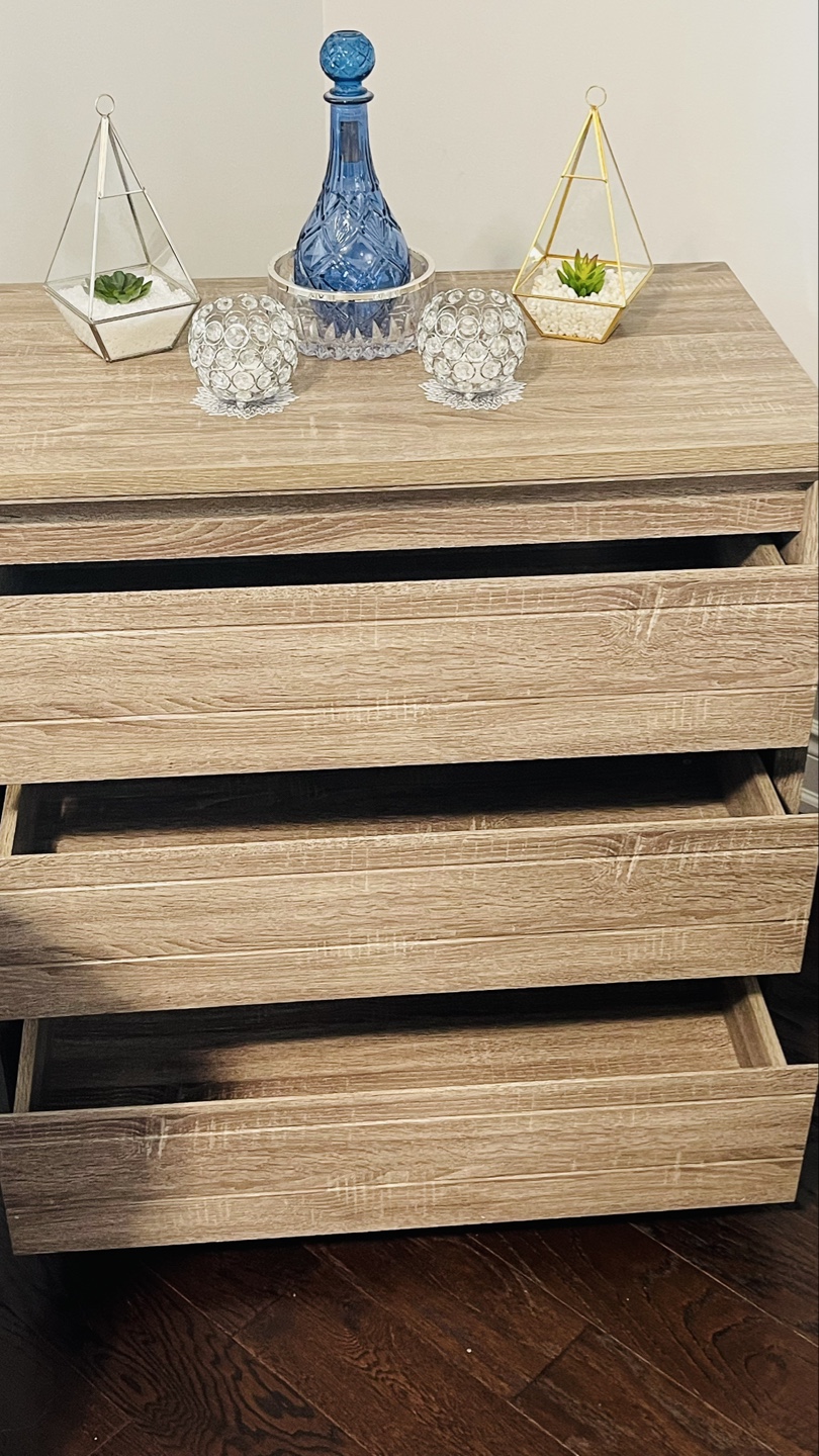 Three-Drawer Wooden dresser. Must go before June 28!! - photo 2