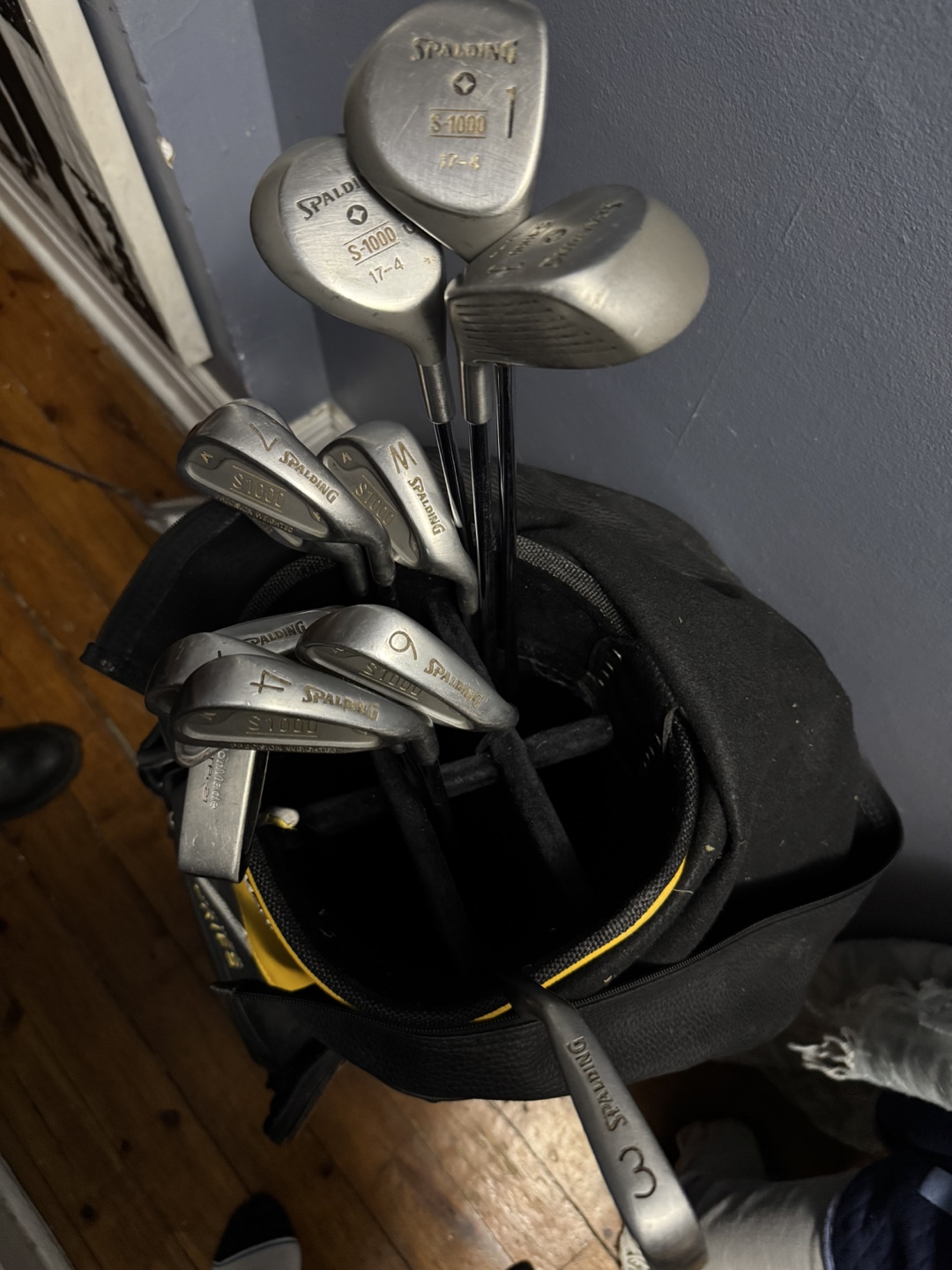Pre-owned Golf Clubs & Bag Set