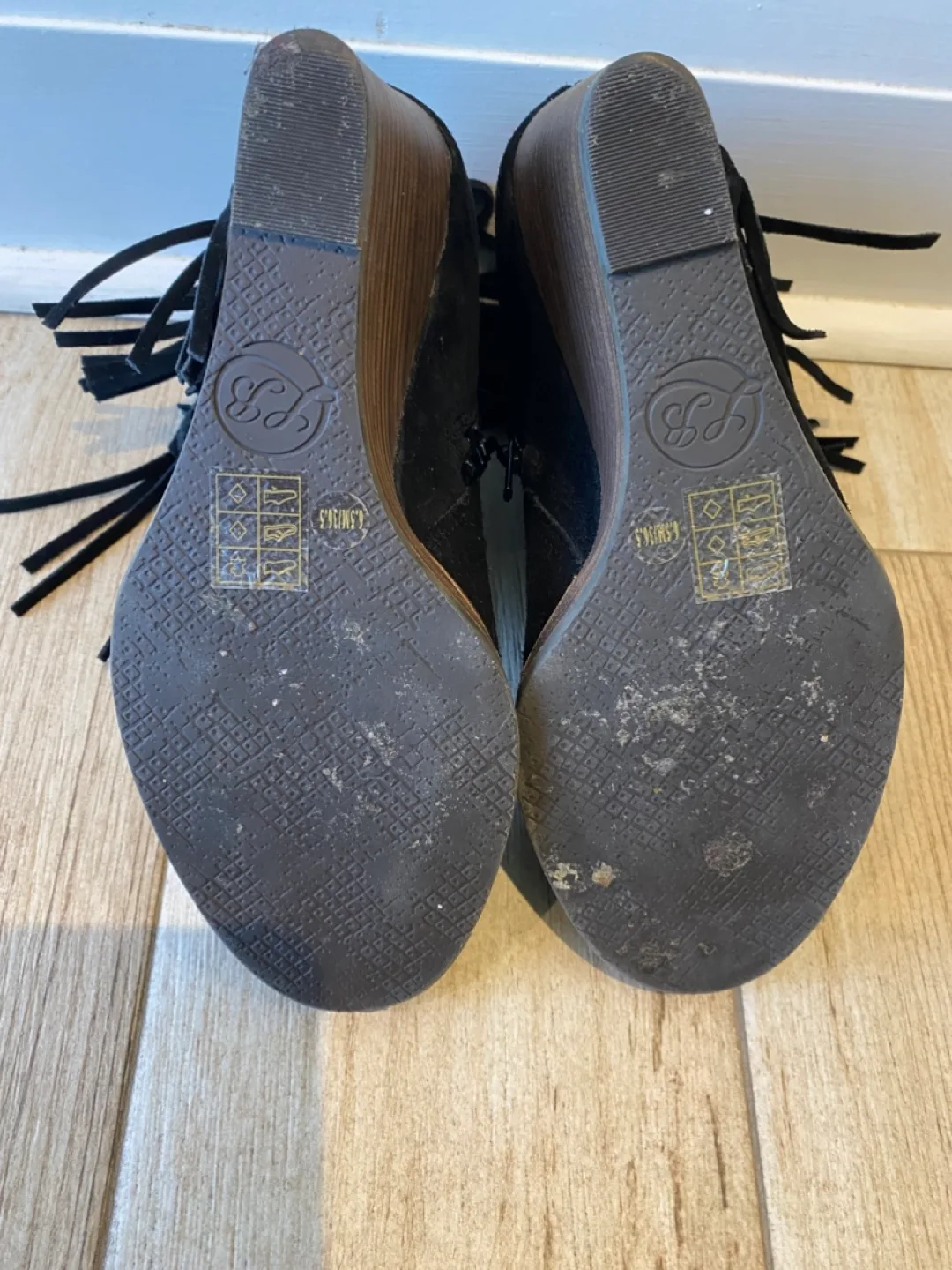 Lucky Brand Black Suede Fringe Booties image indicator(5)