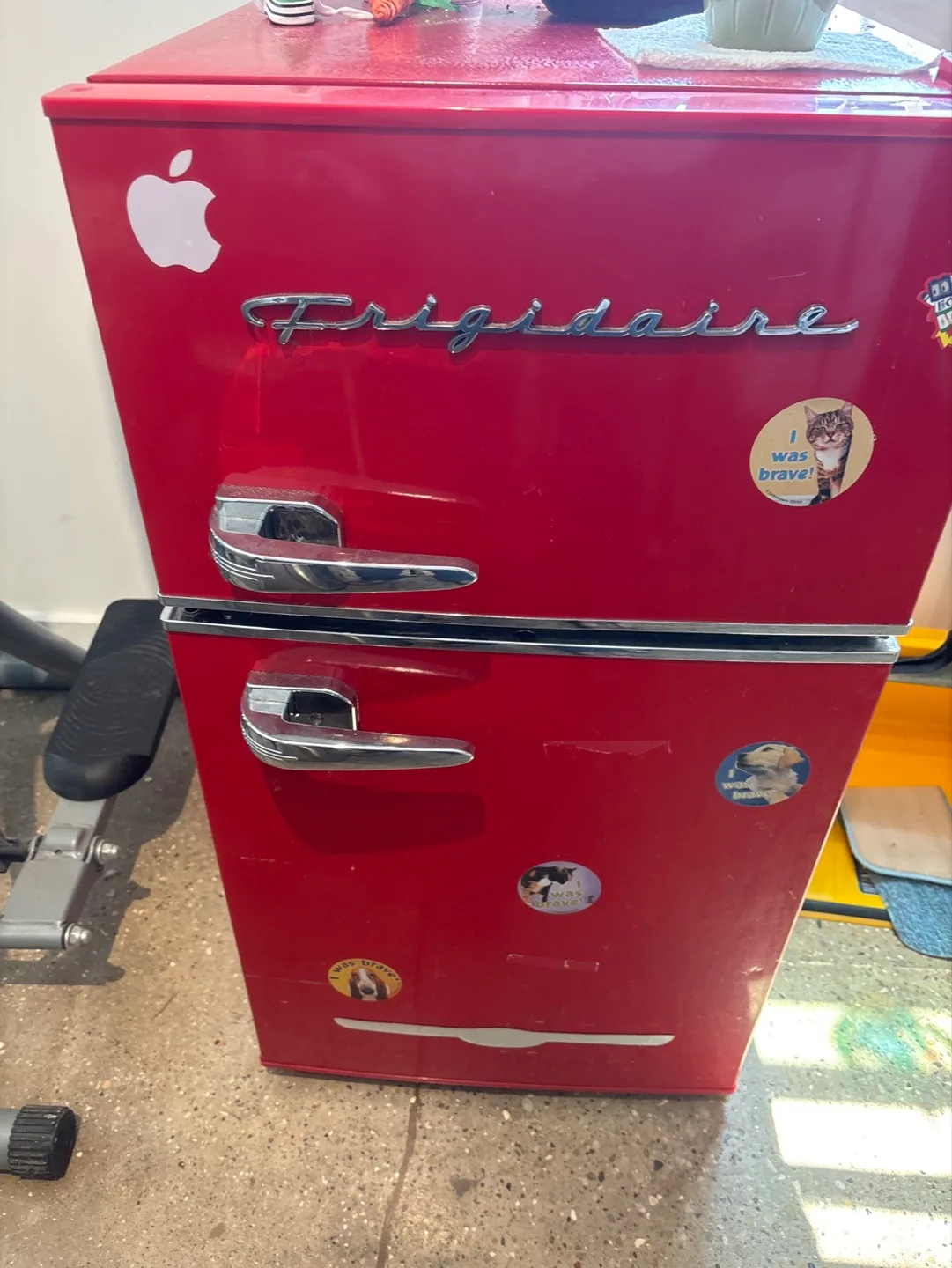 Vintage Frigidaire Retro Mini Fridge - Red thumbnail