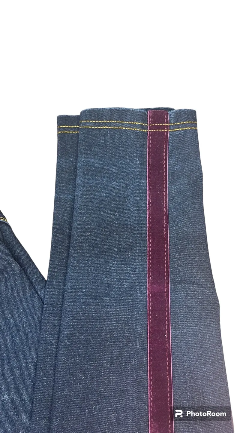 Women's LUXE Denim Jean image indicator(3)