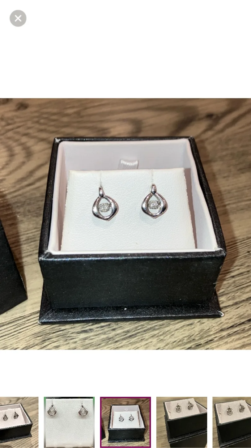 10k Gold 0.04 ctw Diamond Round Floating Diamond Earrings image indicator(3)