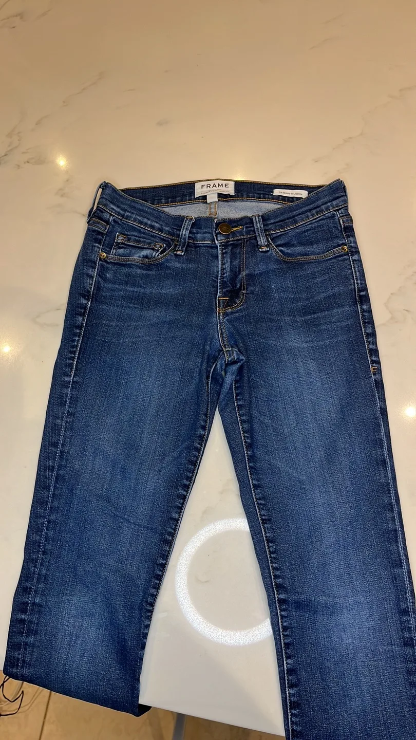 FRAME Le Skinny de Jeanne Jeans image indicator(4)