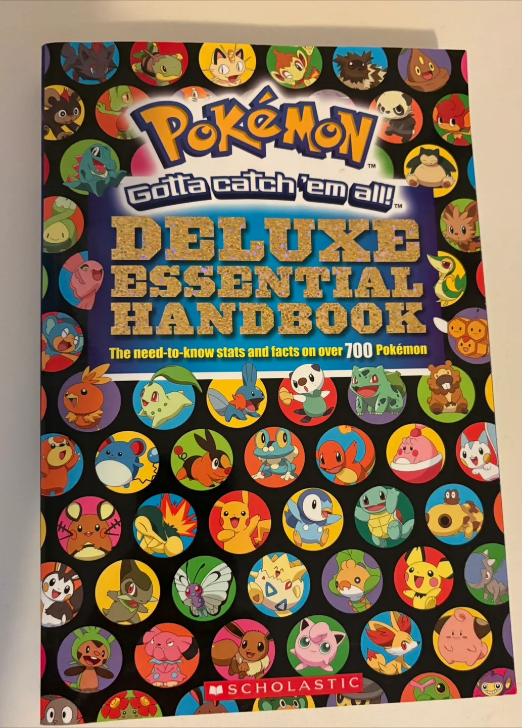 Pokémon Gotta Catch 'Em All! Deluxe Essential Handbook thumbnail