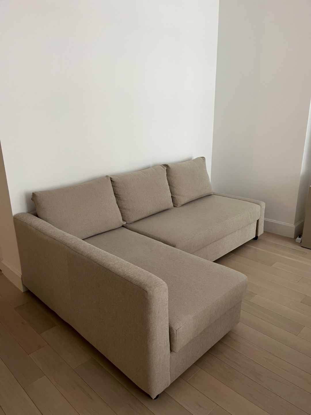 Like-New Beige L-Shaped Sectional Sofa Bed | Excellent condition - photo 3