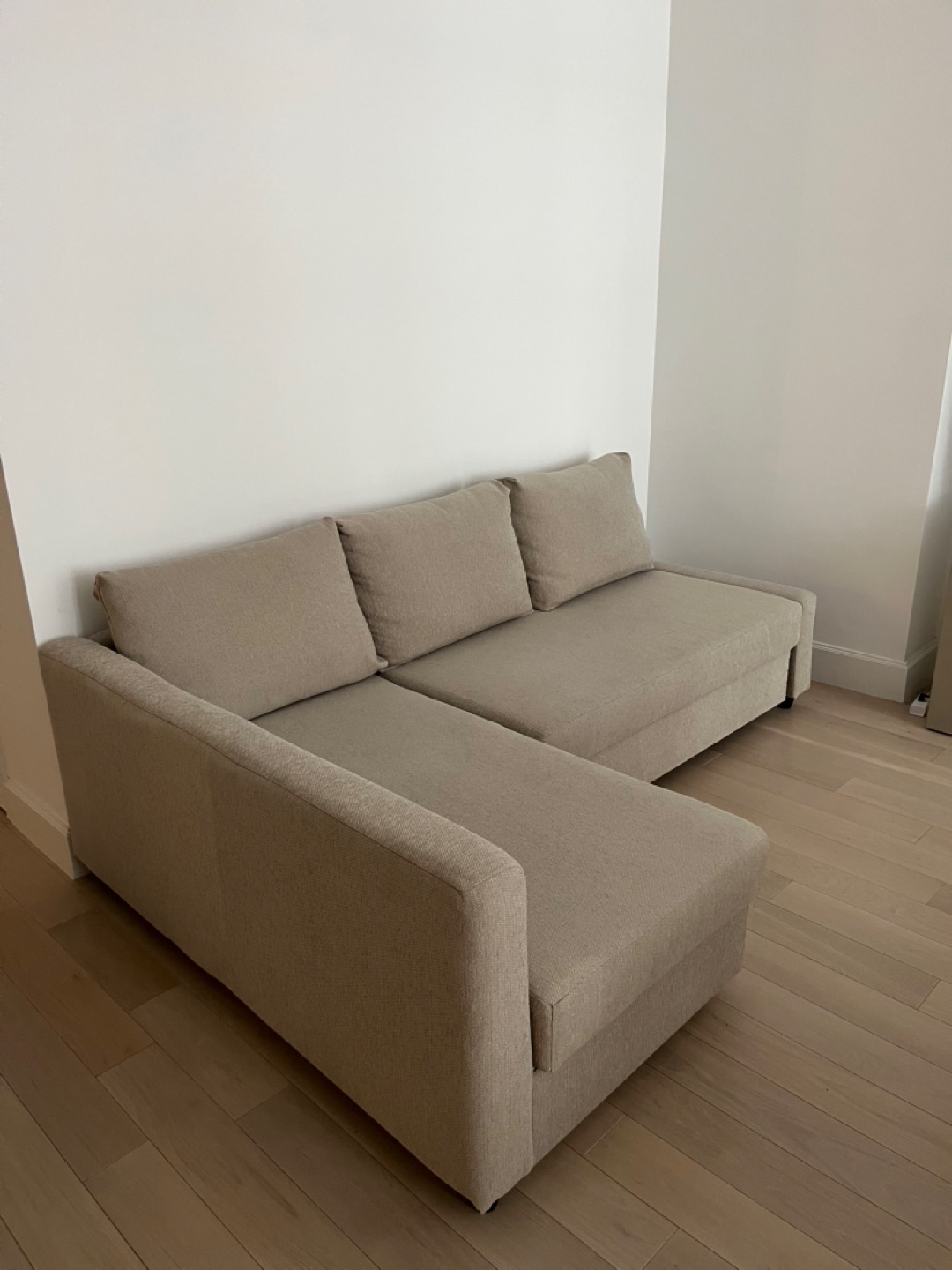 Like-New Beige L-Shaped Sectional Sofa Bed | Excellent condition - photo 2