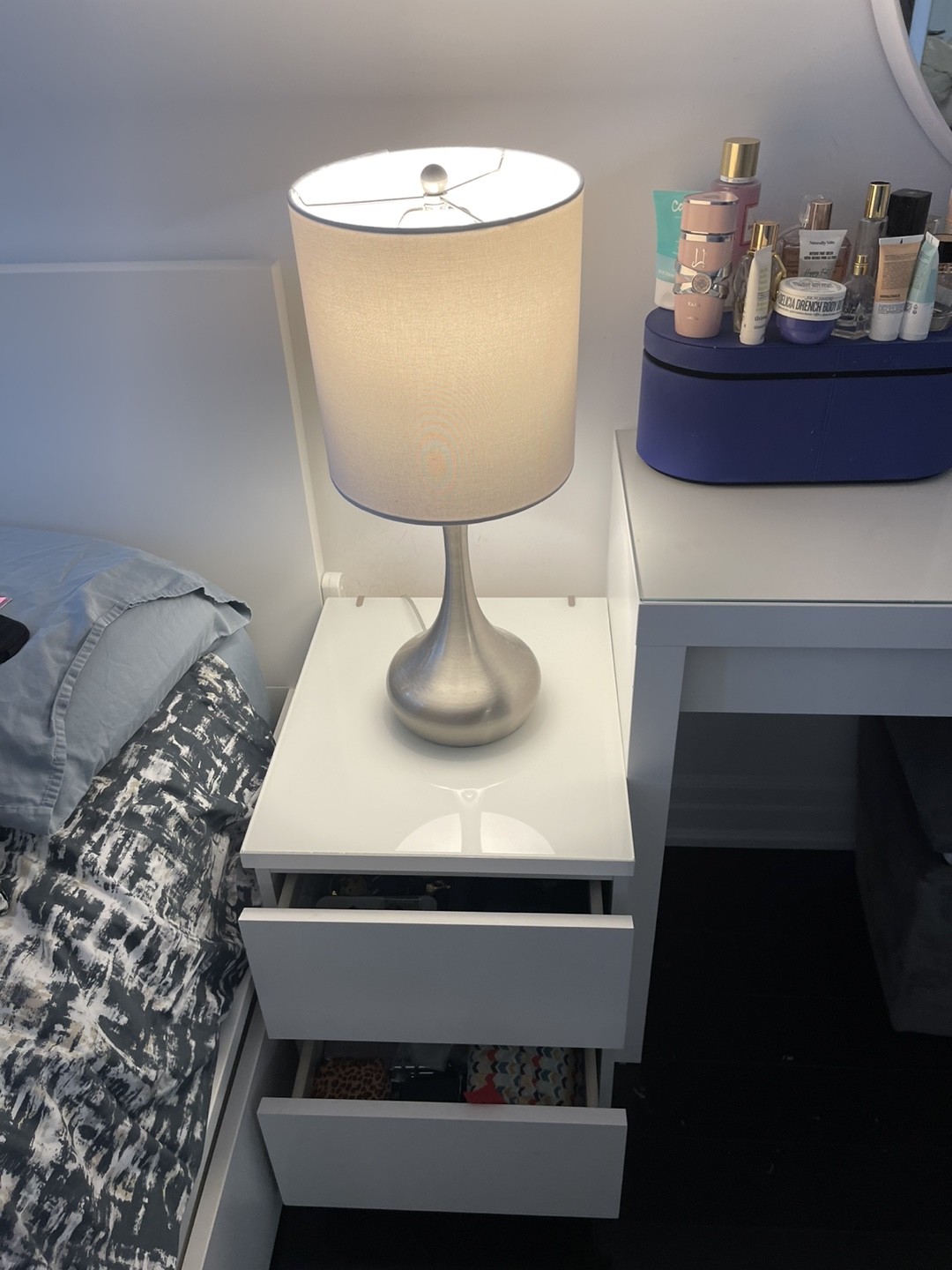 Lamp ($25 each lamp)