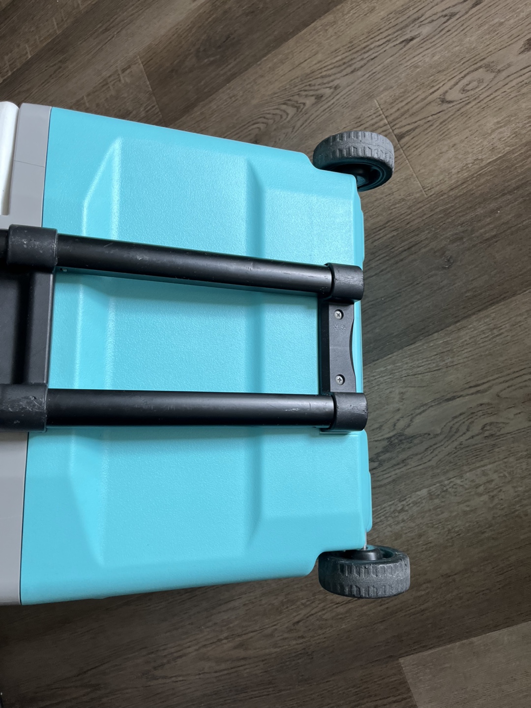 IGLOO 28QT Roller Cooler - Teal - photo 4