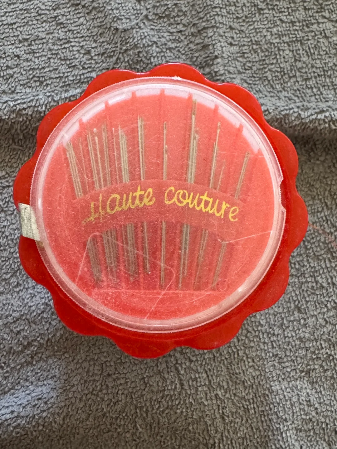 Moving out sale ‼️Sewing Needles thumbnail