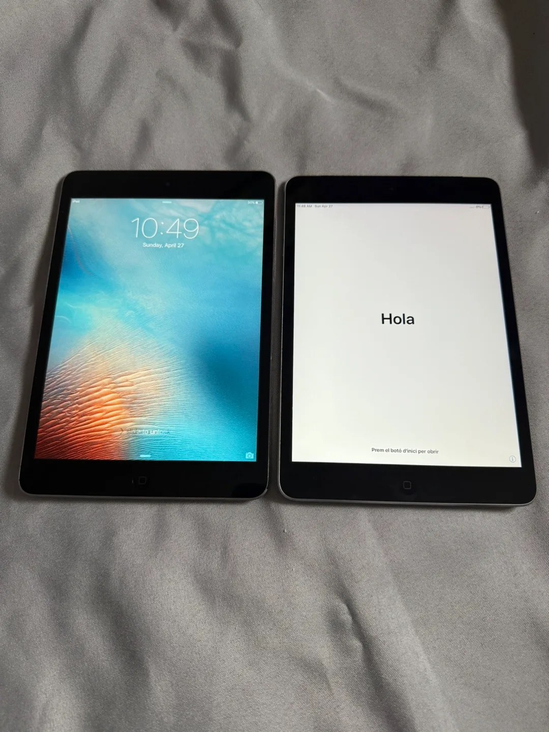 Pair of iPad Minis 1st and 2nd gen-(Mint condition) (Unlocked) thumbnail