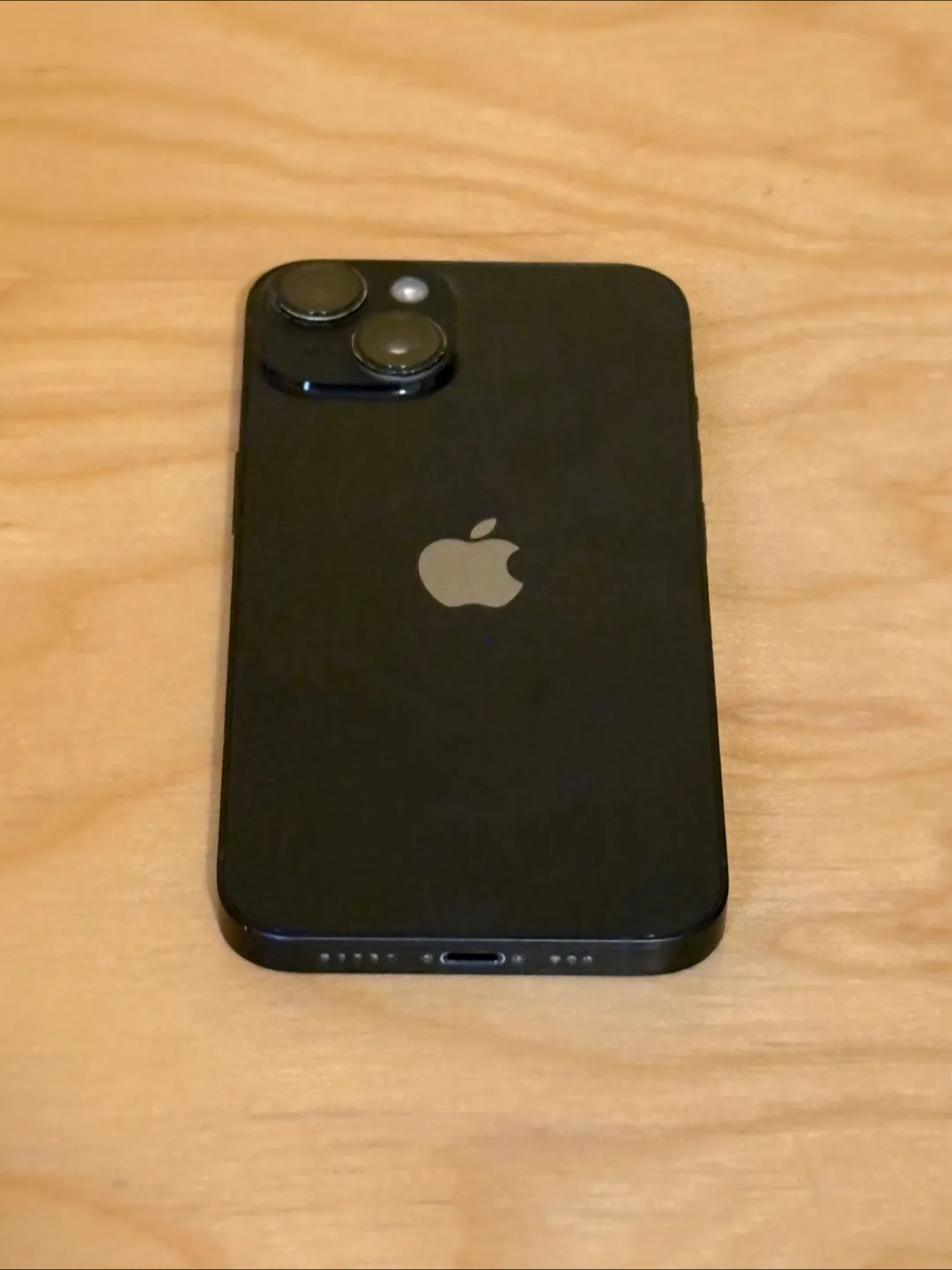iPhone 14 (128GB) - Black image indicator(2)