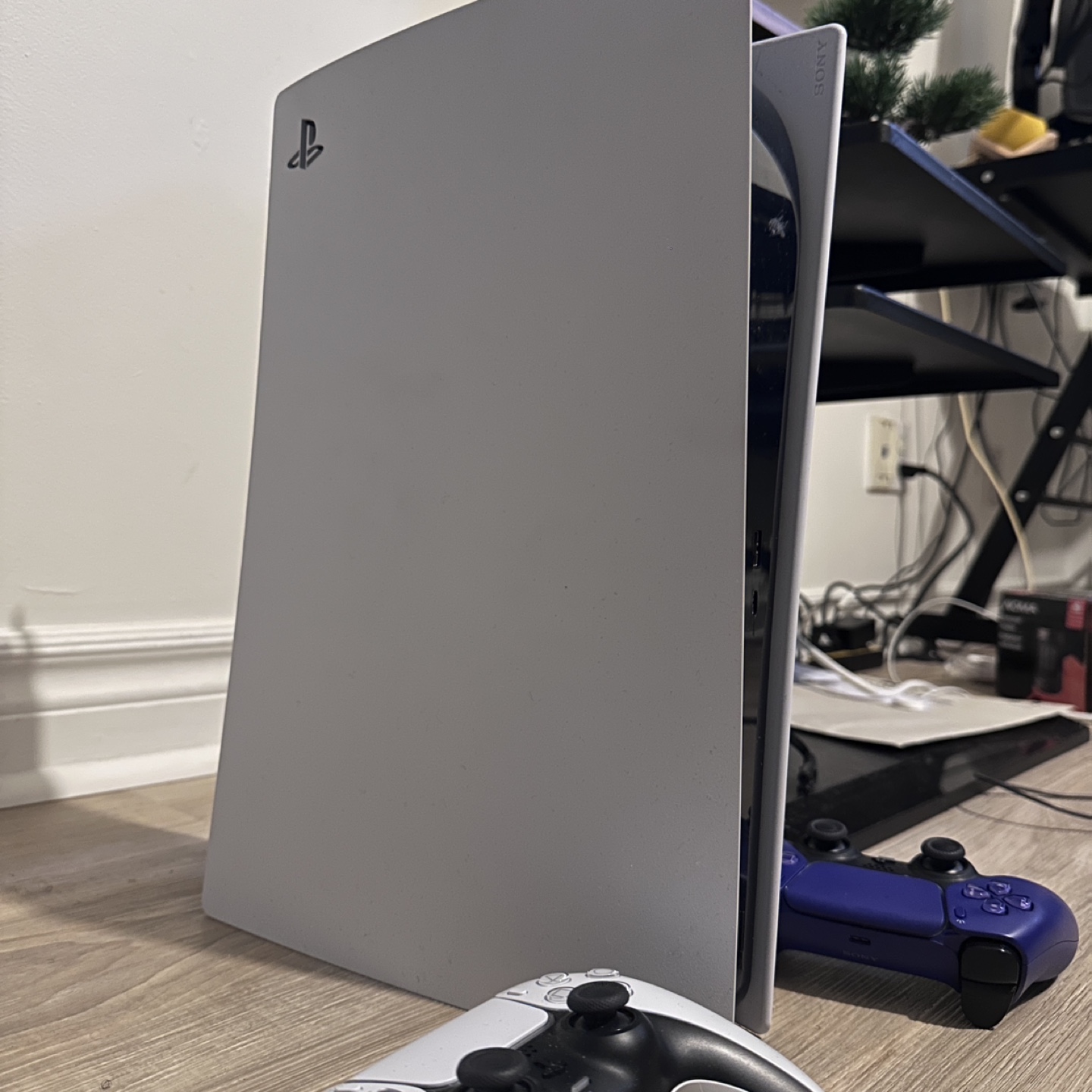 DIGITAL PS5 Console with Extra Controller and 2TB SSD - photo 3