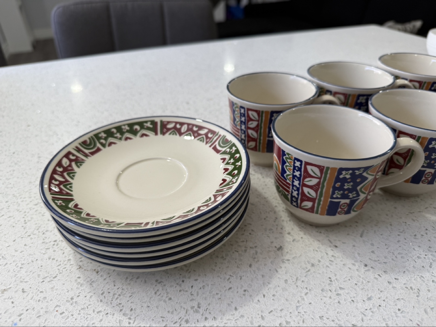 Six Vintage Coffee Cups and Saucers - photo 2