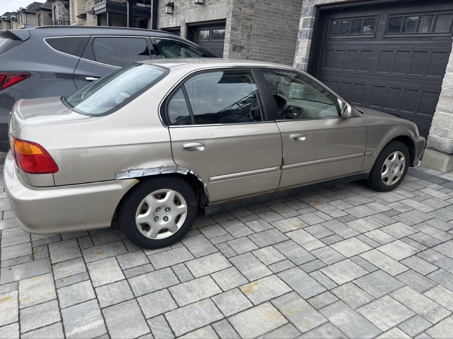 Honda Civic EX Sedan - Needs Some TLC - photo 5