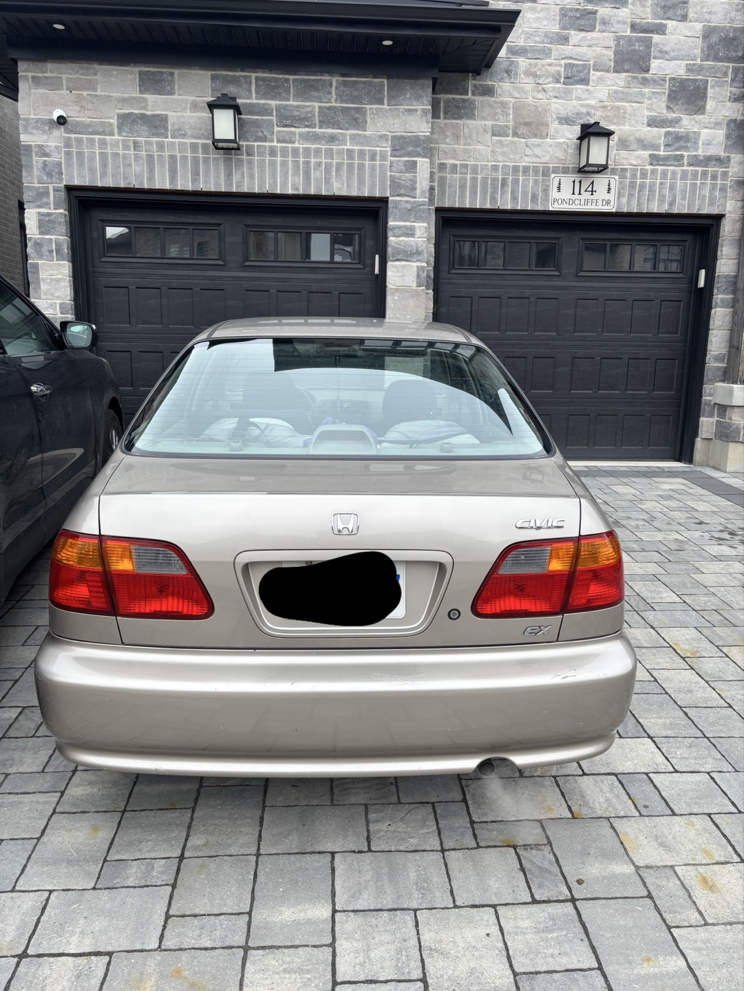Honda Civic EX Sedan - Needs Some TLC - photo 2