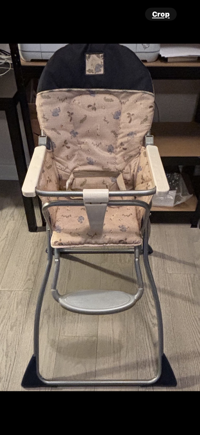 Foldable High Chair with Floral Pattern