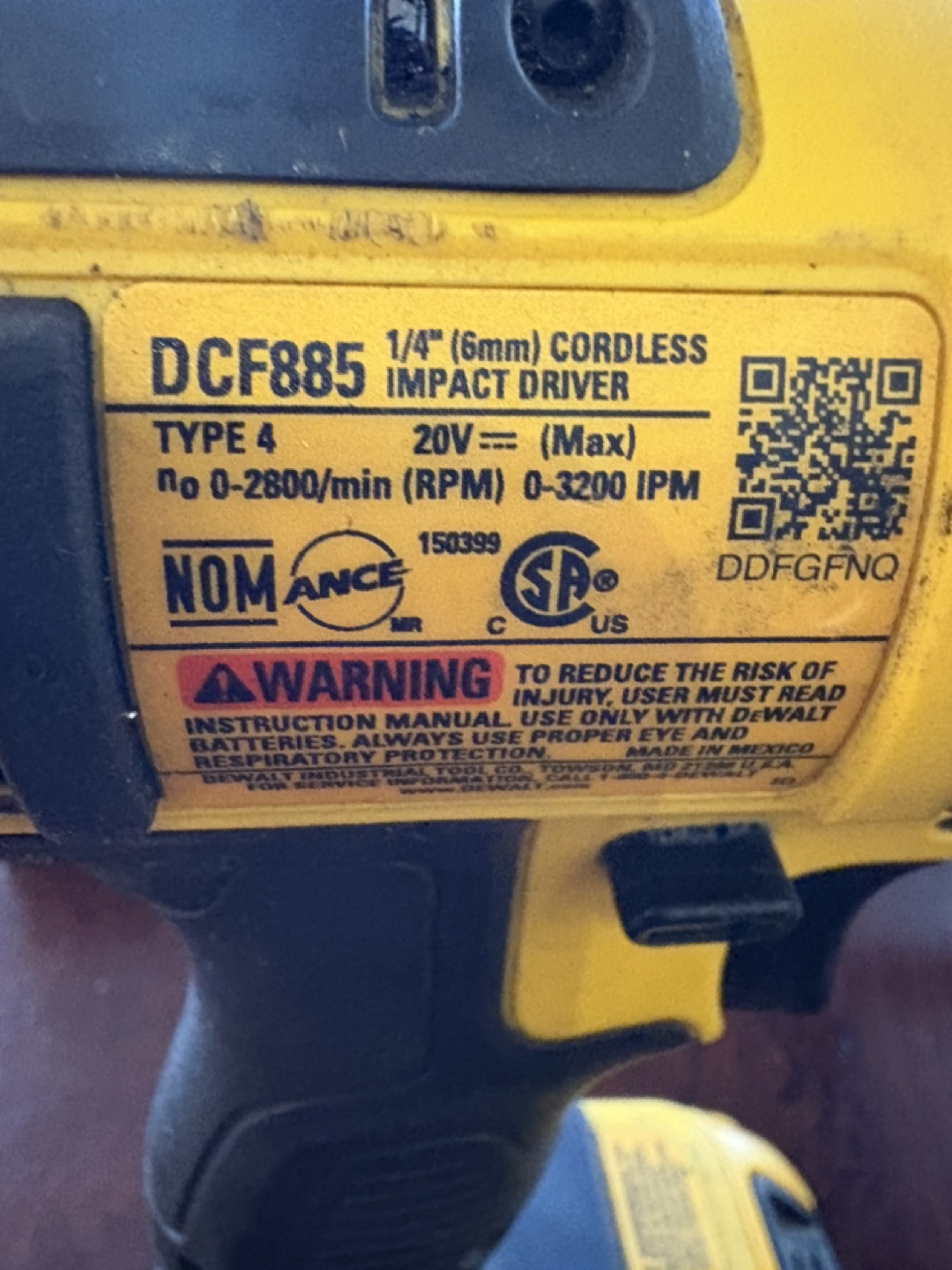 DeWalt 20V Max 1/4" Cordless Impact Driver Kit - photo 2