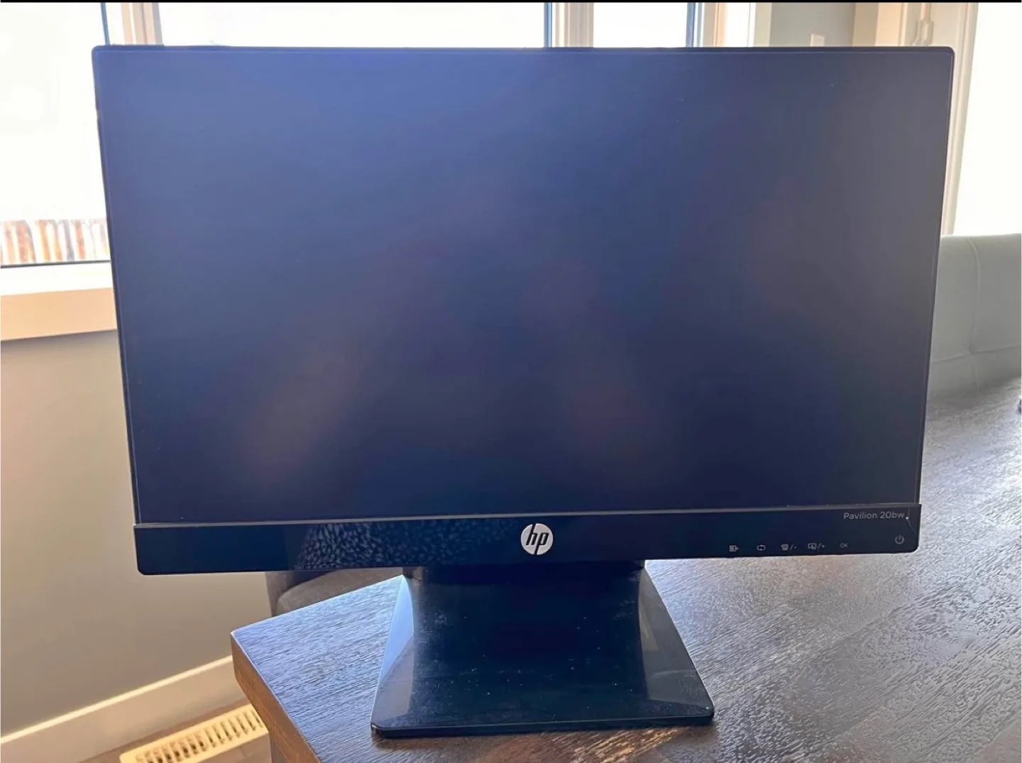20-inch HP Monitor slim thumbnail