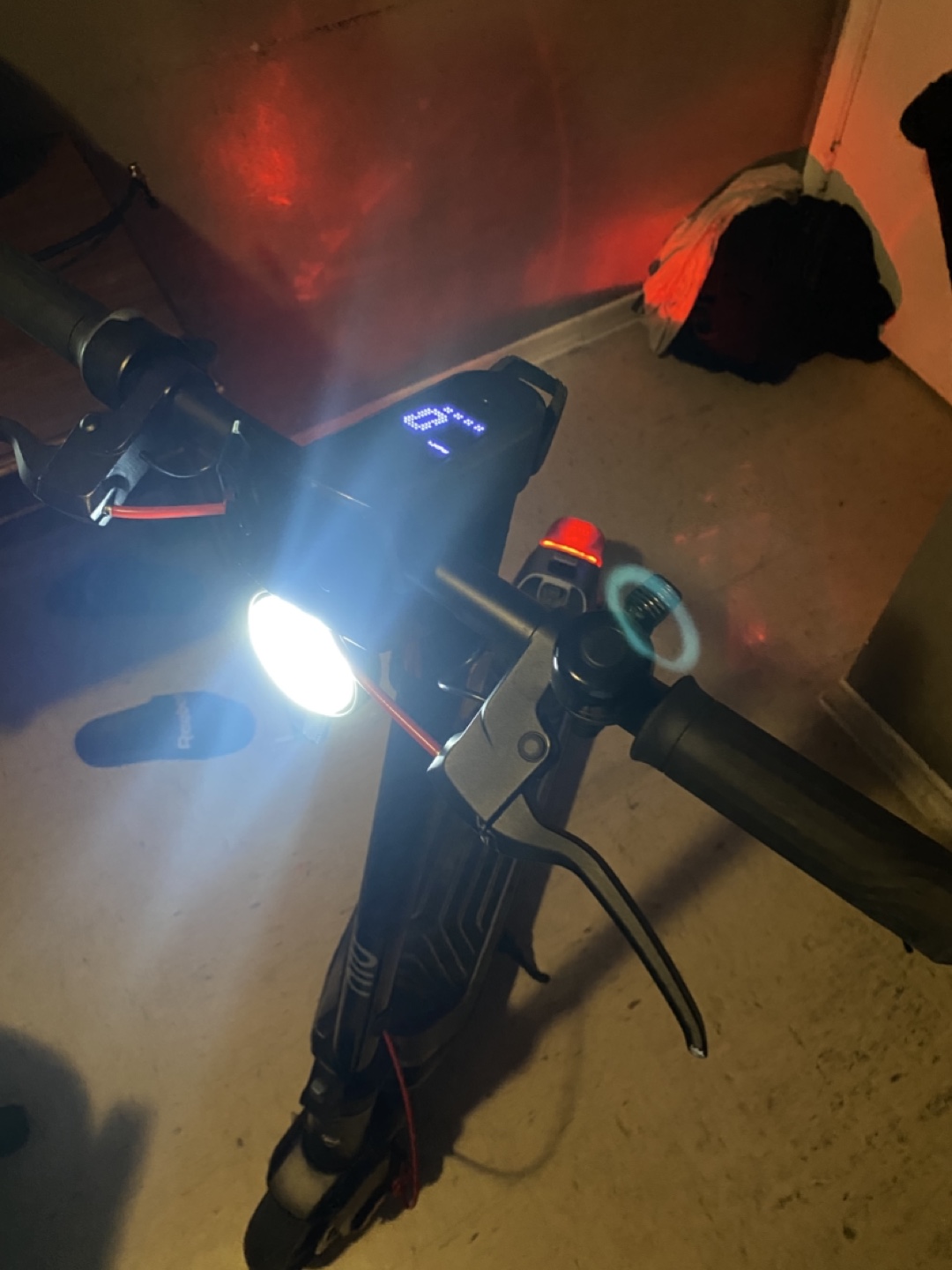 Niu Kqi3 Max (FAST) electric scooter (READ DISC👇 - photo 4
