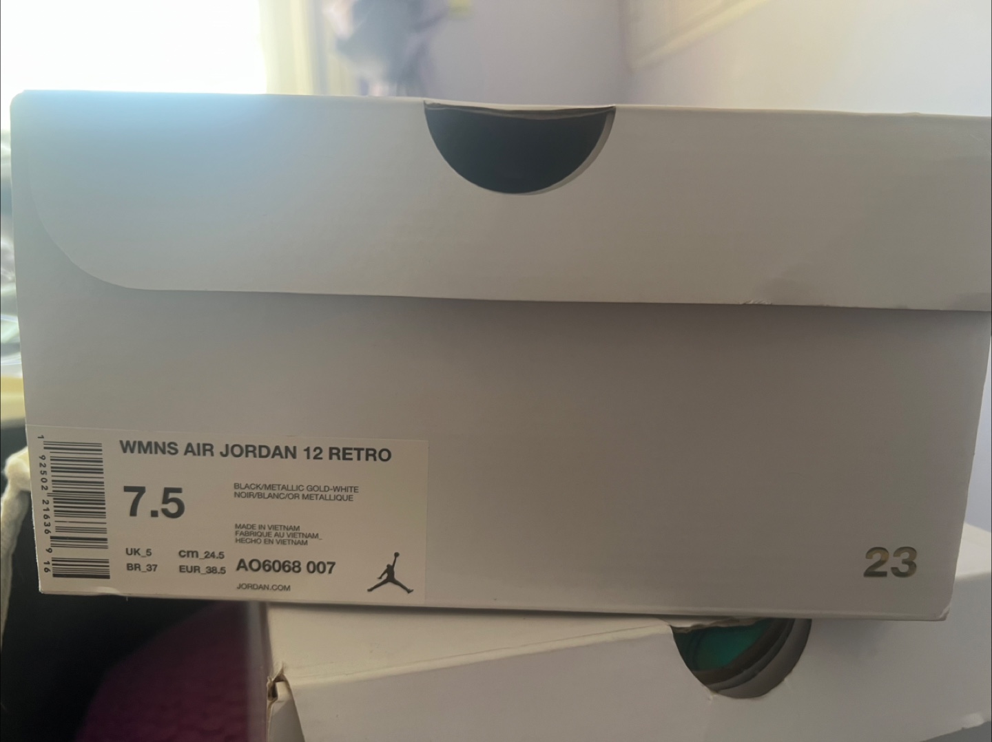 WMNS Air Jordan 12 Retro Black Metallic Gold Size 7.5 - photo 5
