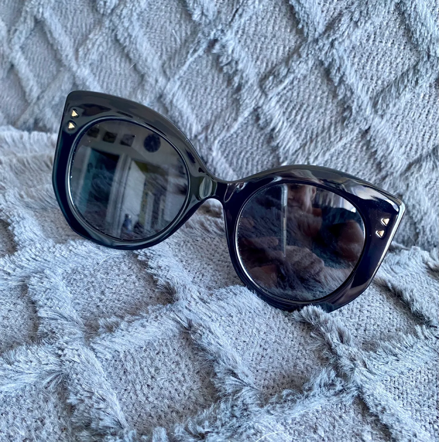 Fendi Black Cat Eye Sunglasses with Case image indicator(2)