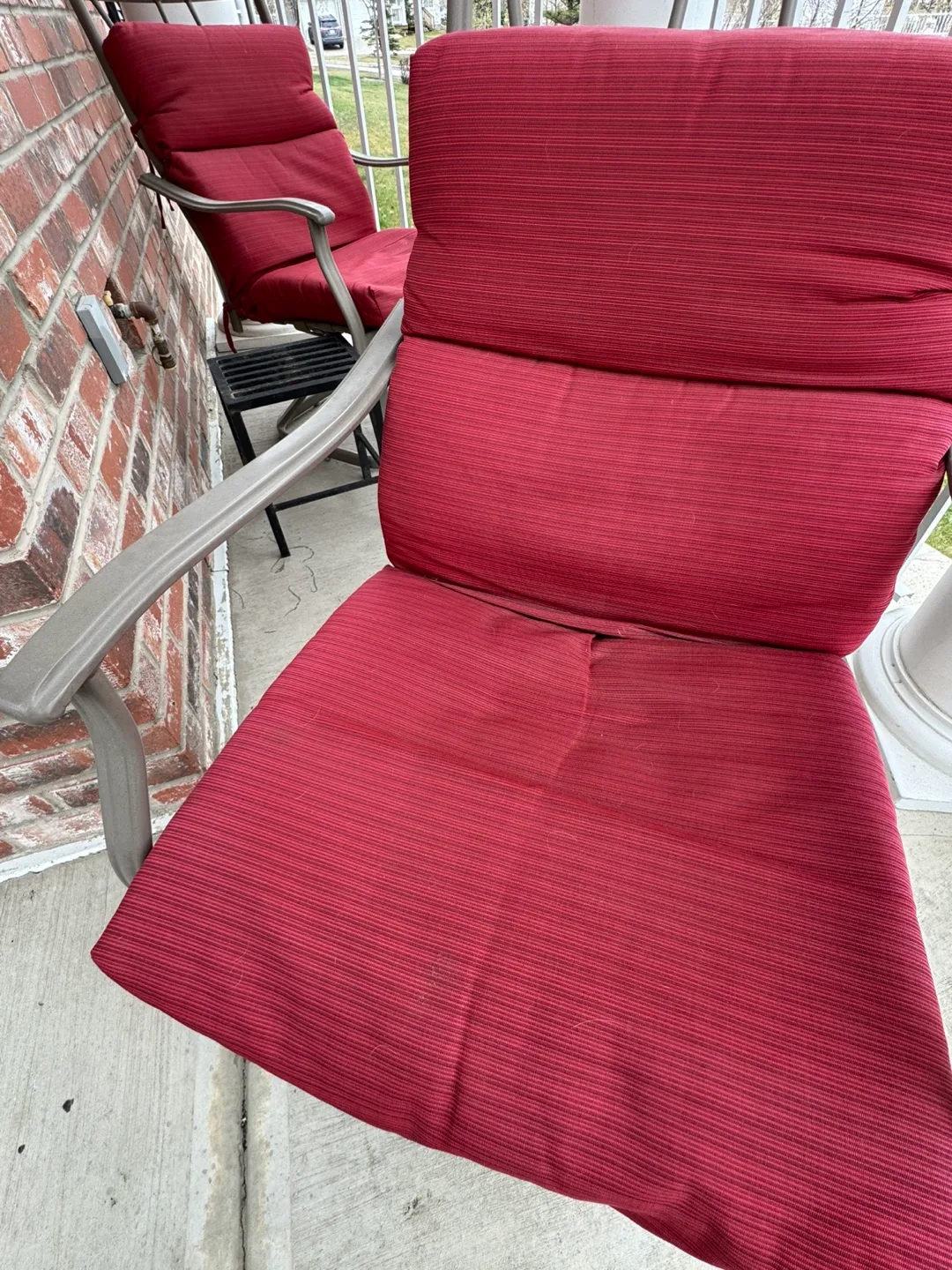 Pair of Outdoor Patio Chairs Iron thumbnail