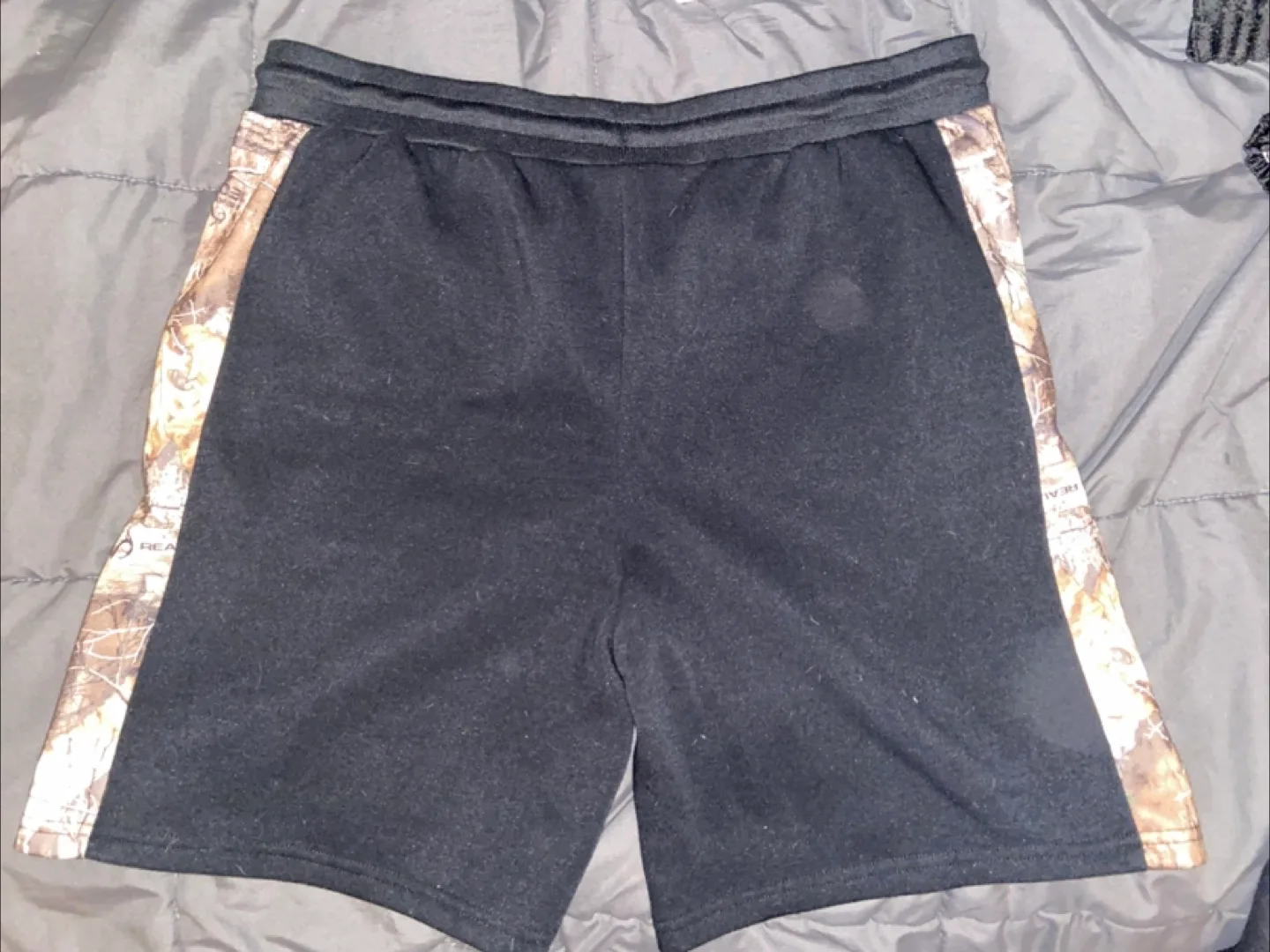 Realtree Camo men Shorts szL image indicator(3)