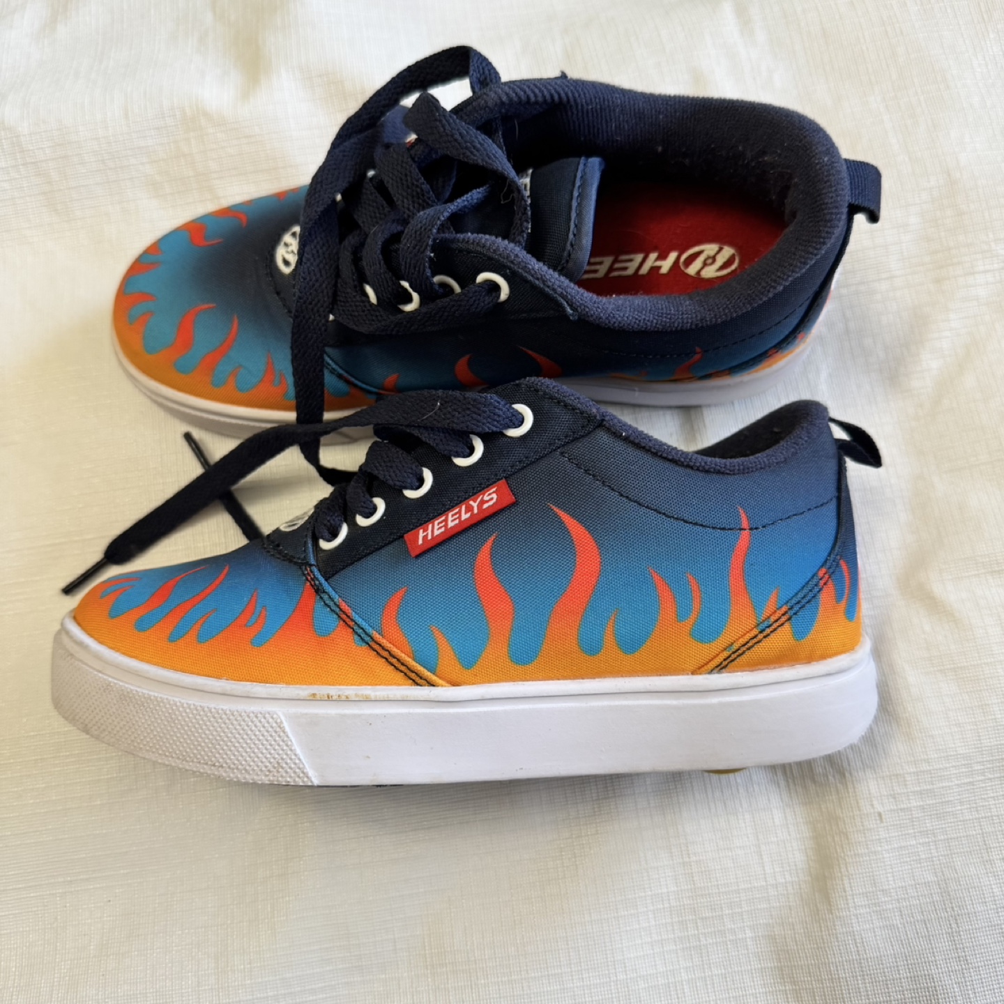 Heelys Kids' Flame-Design Rollerskates, Size UK 2