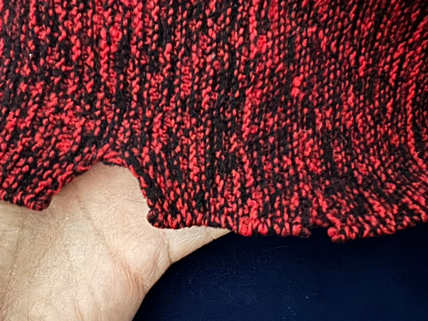 Vintage 80s Children’s Red/Black Knit Scarf image indicator(2)