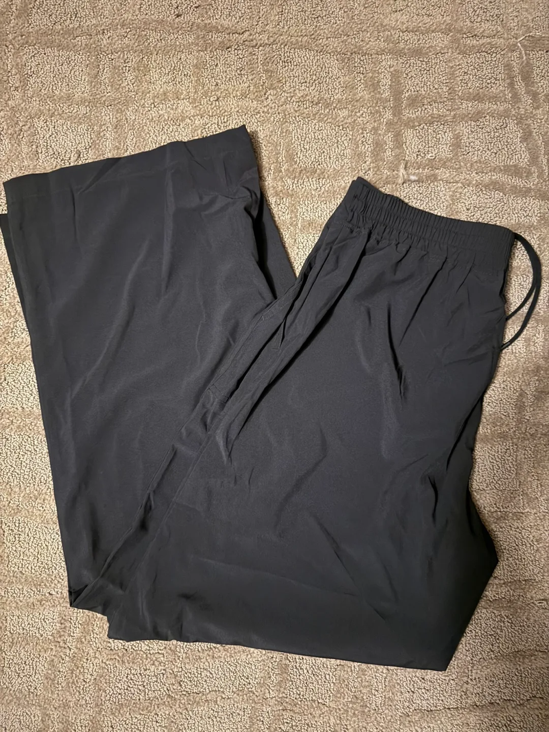 Women's size M black athletic pants thumbnail