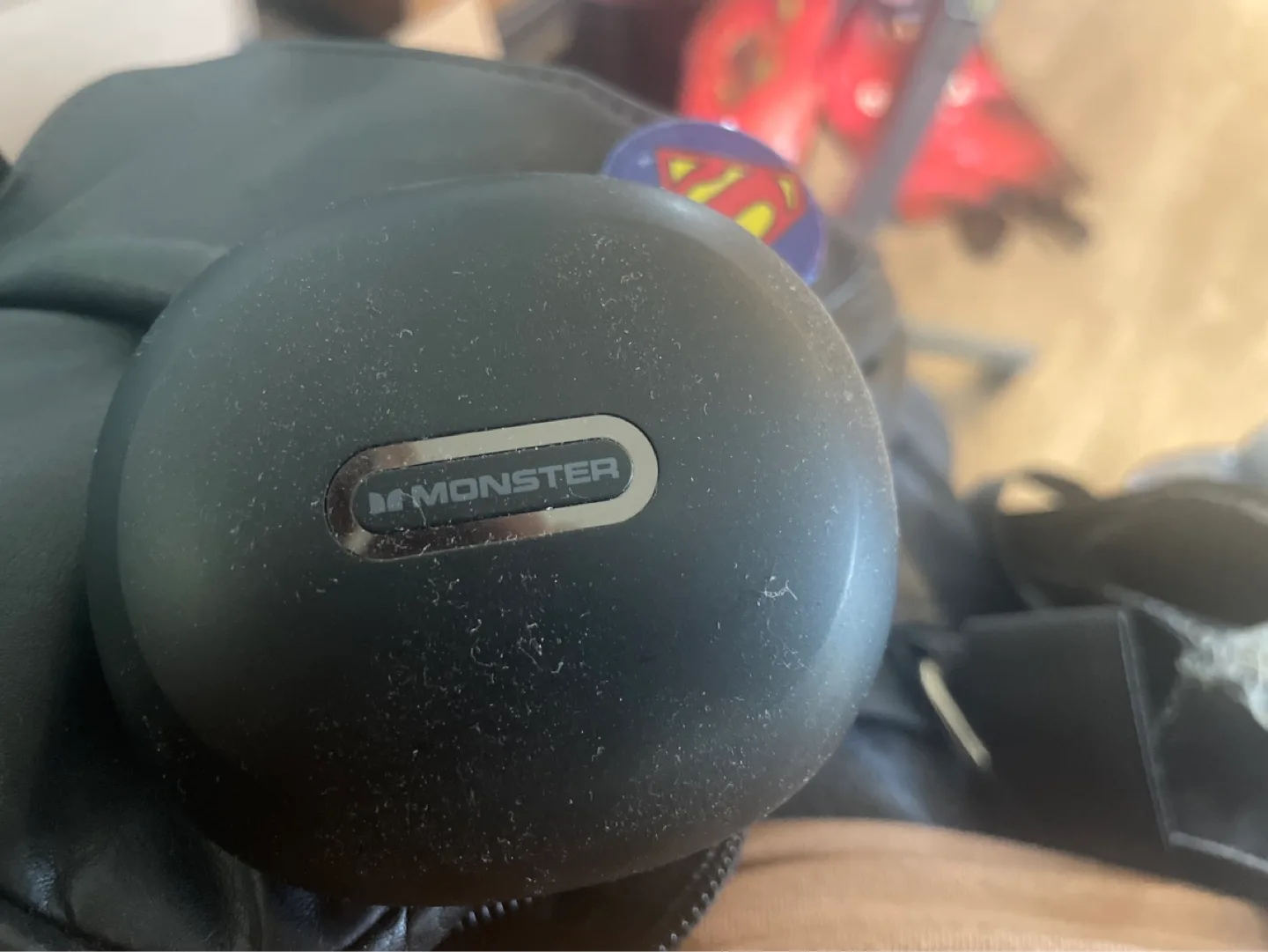 Monster Clarity HD Wireless Earbuds image indicator(2)