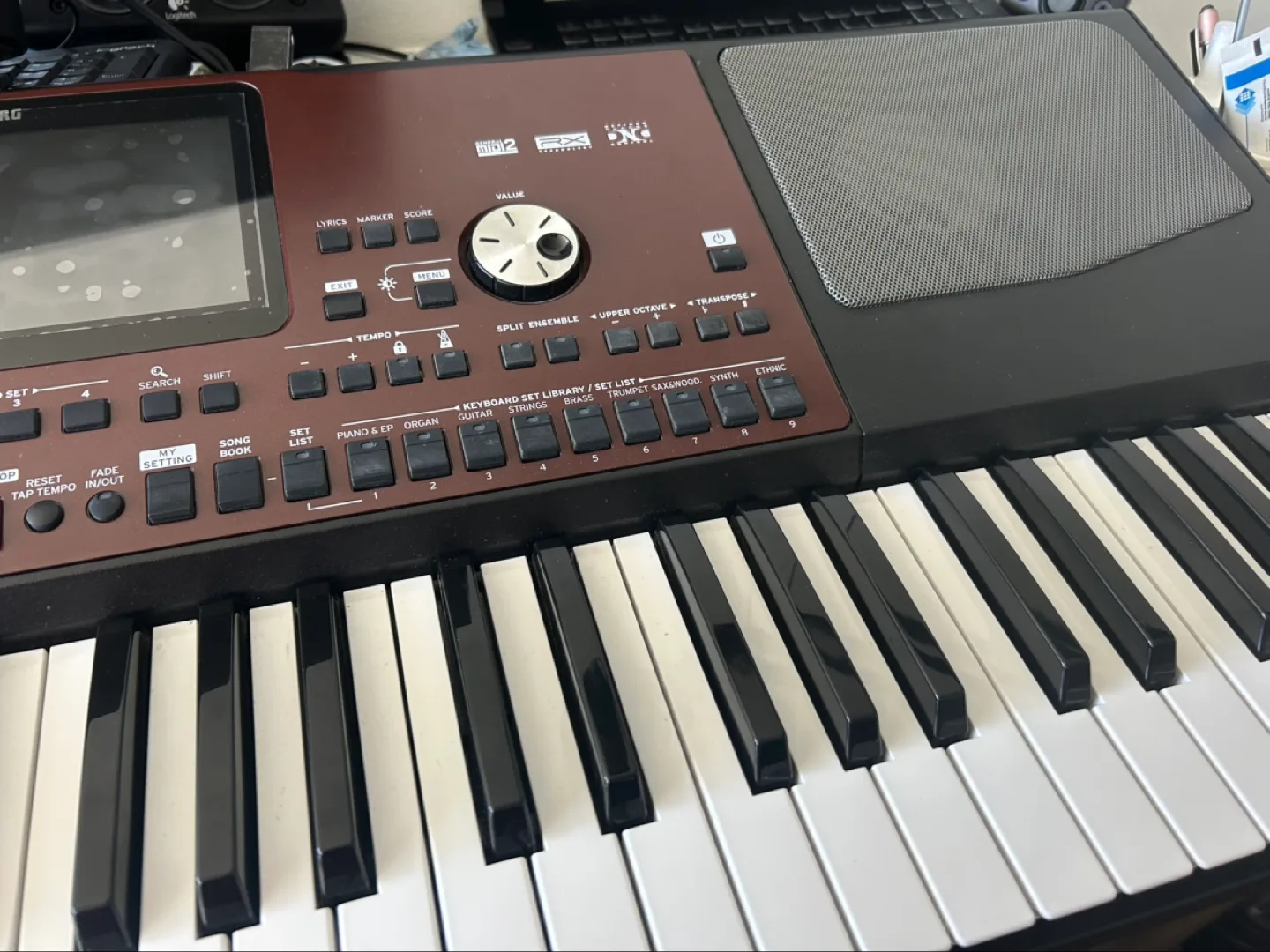 Korg Pa700 Arranger Keyboard thumbnail