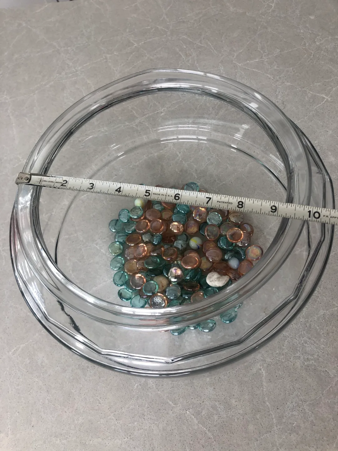 Large Glass Bowl with Decorative Stones image indicator(4)