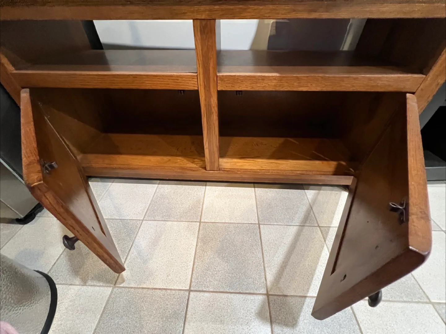 Solid Wood TV Stand/Console image indicator(5)