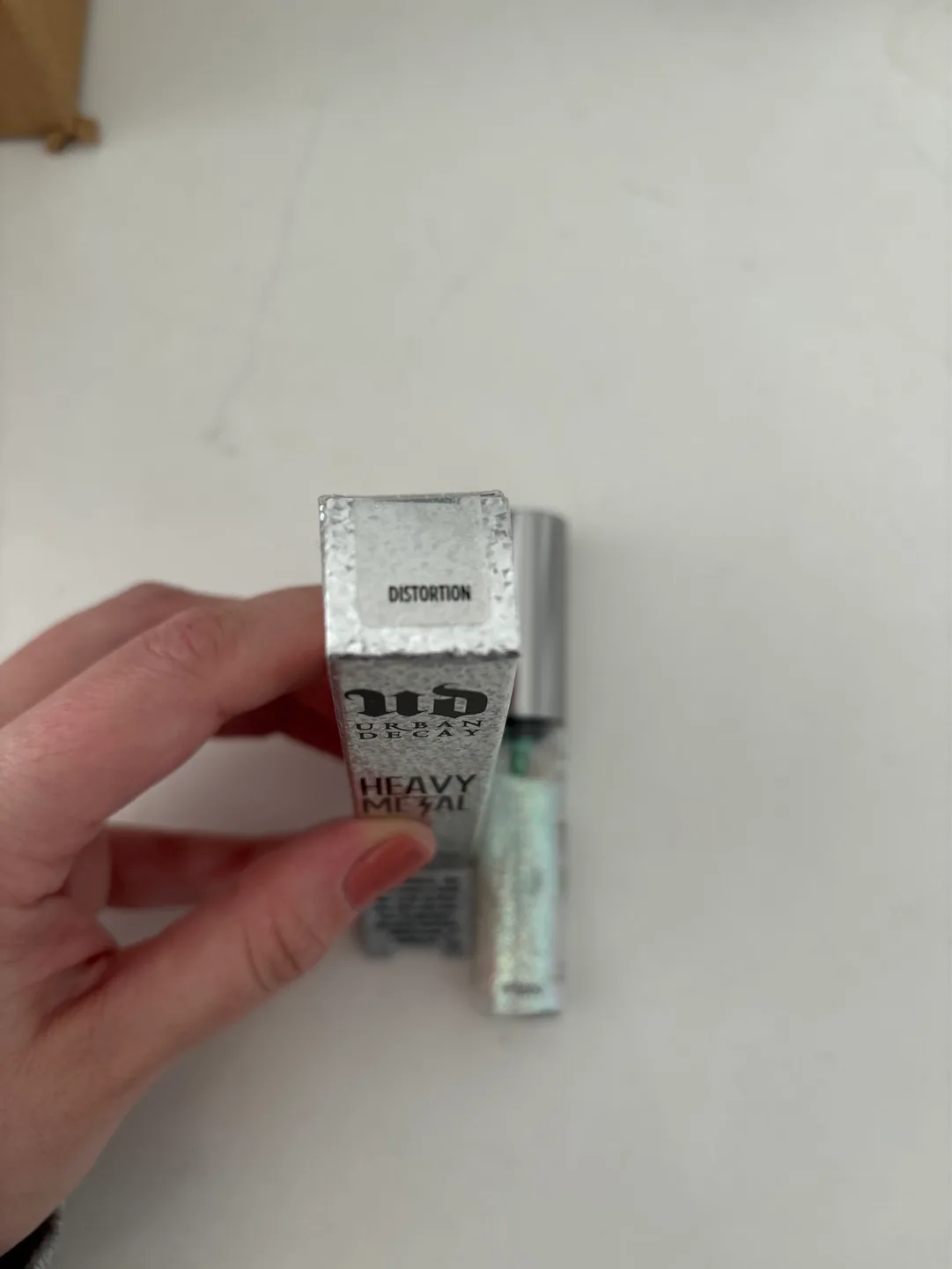 Urban Decay Heavy Metal Glitter Eyeliner - Distortion image indicator(2)