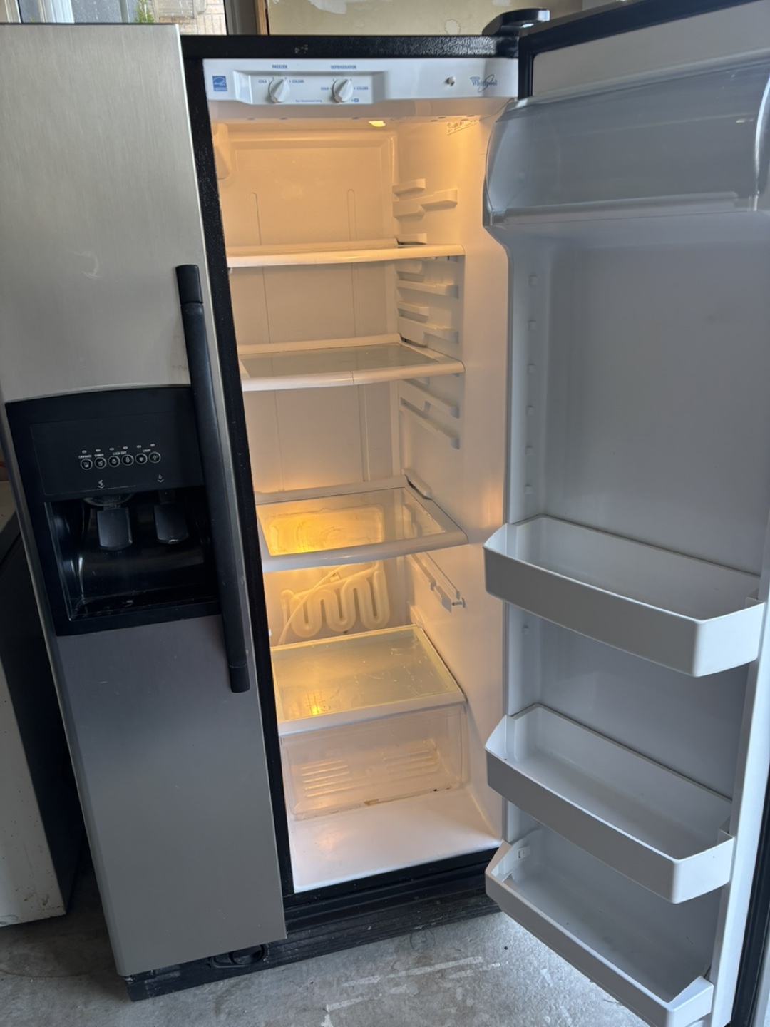 Fridge - photo 2