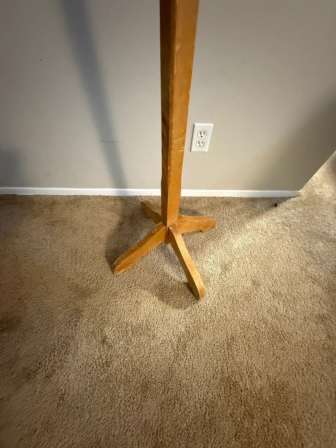 Wooden Coat Rack image indicator(3)