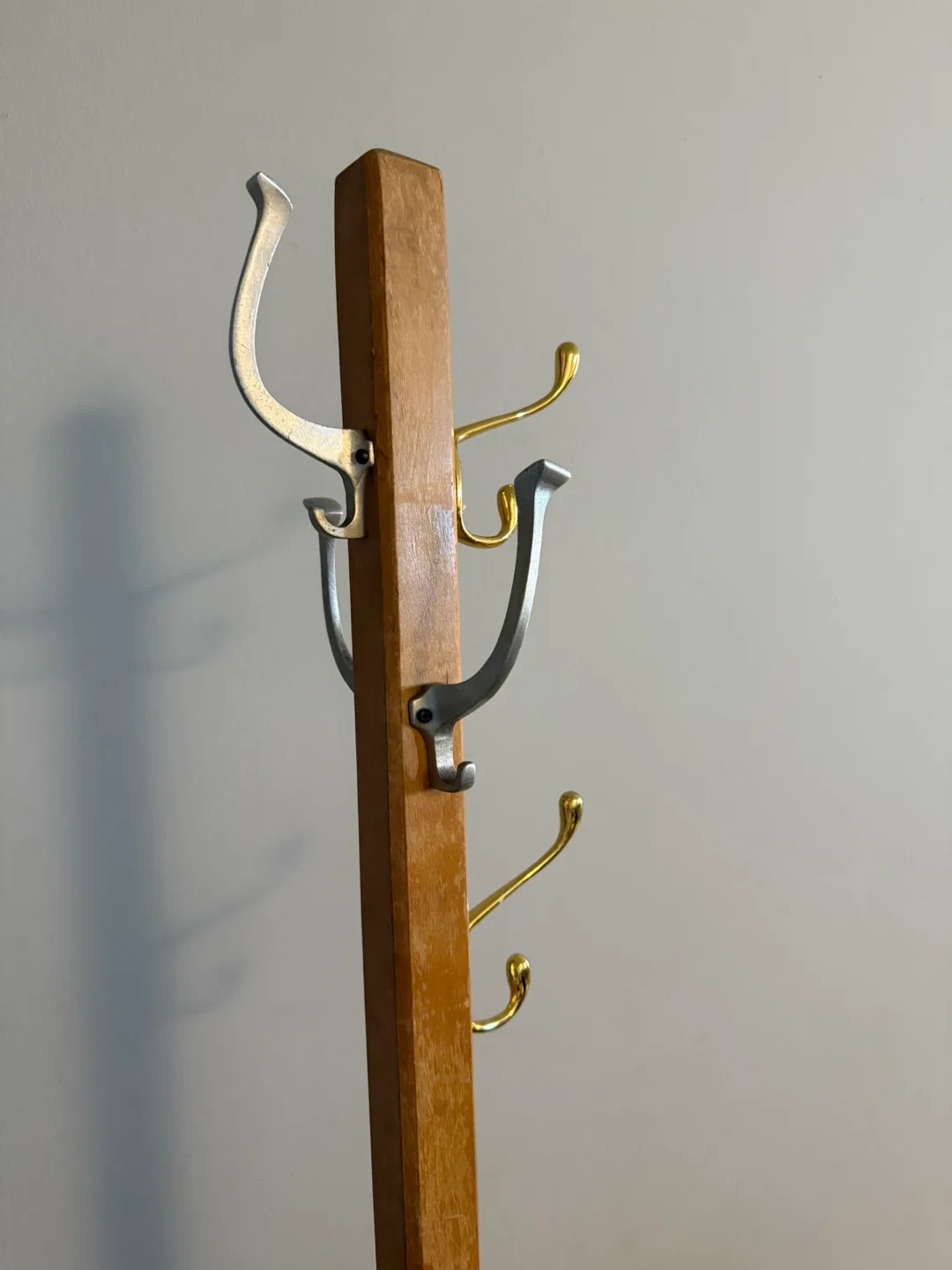 Wooden Coat Rack image indicator(2)