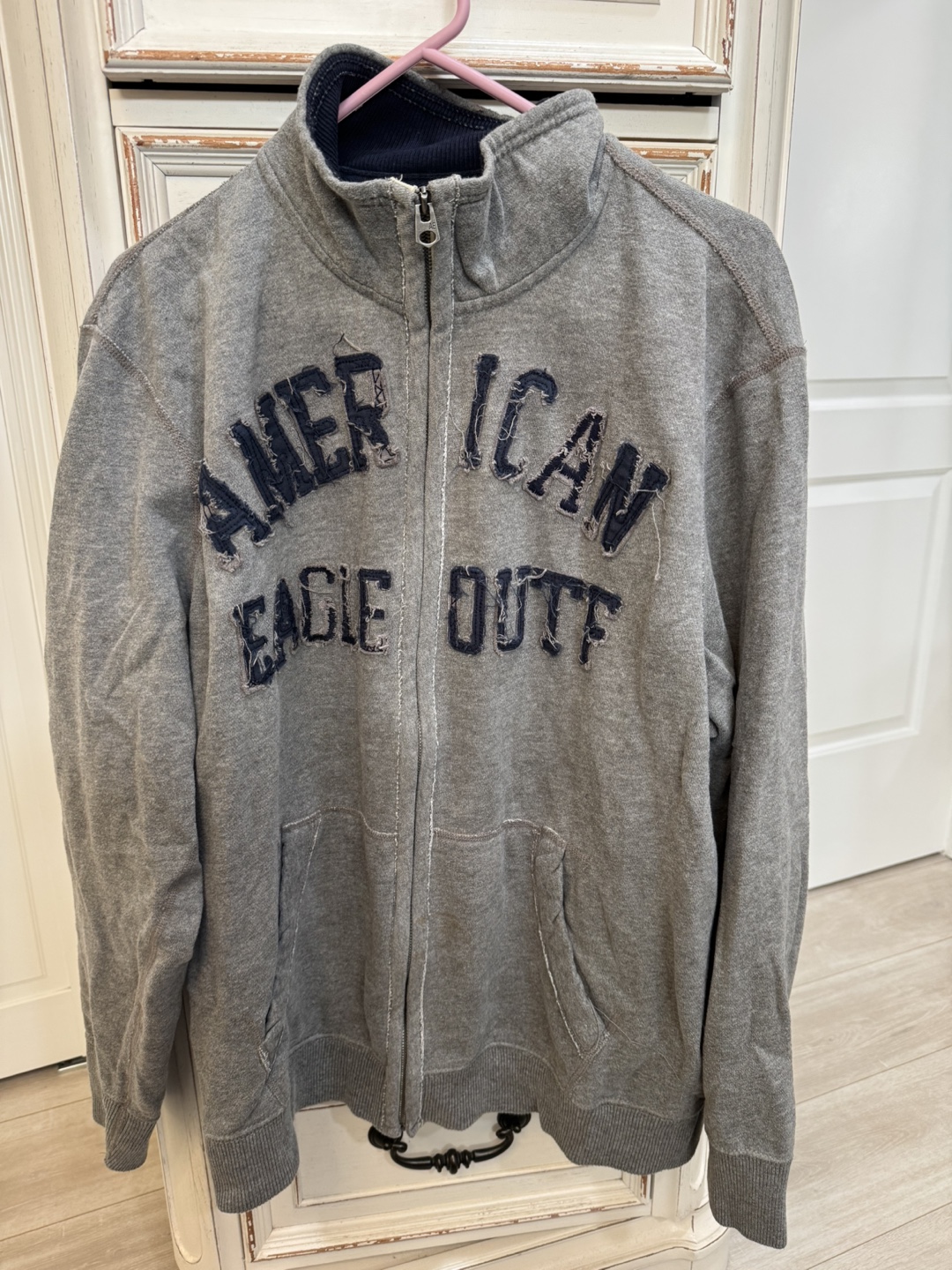 American Eagle Outfitters Gray Zip-Up Sweatshirt