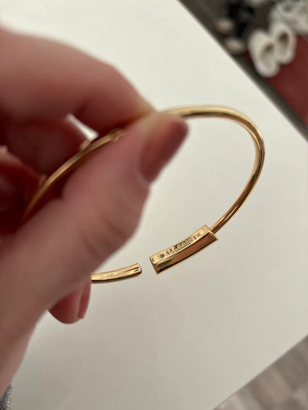 AllSaints Bagle image indicator(3)